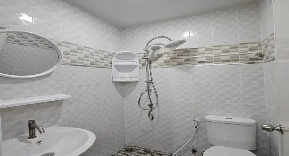 For sale 2 bedrooms house in East Pattaya, Pattaya