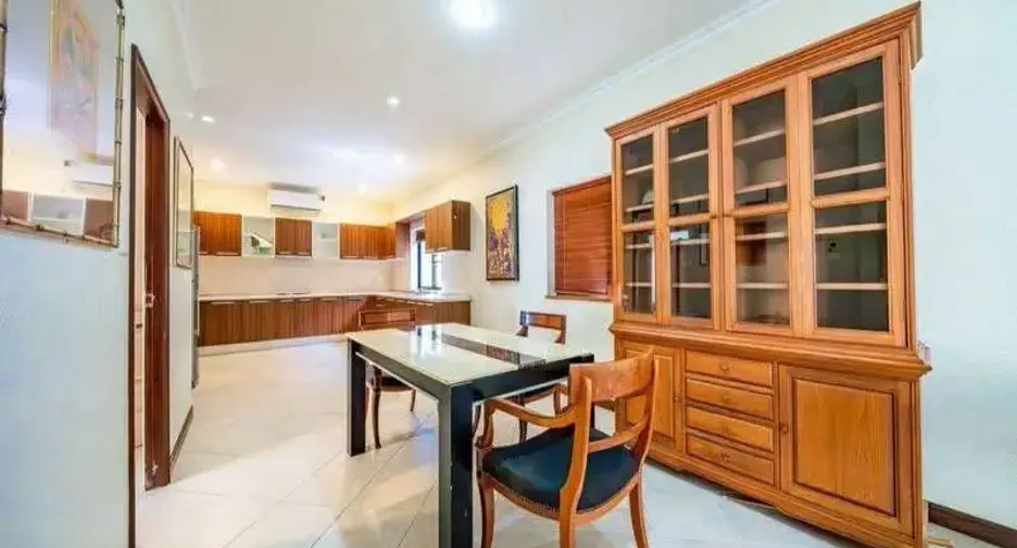 À vendre 4 chambres villa à Pratumnak, Pattaya