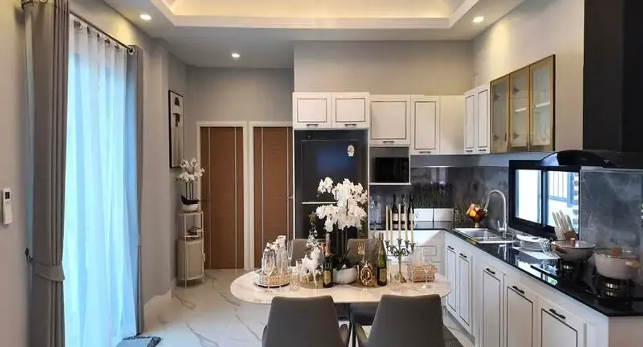For sale 3 ベッドルーム villa in Huay Yai, Pattaya