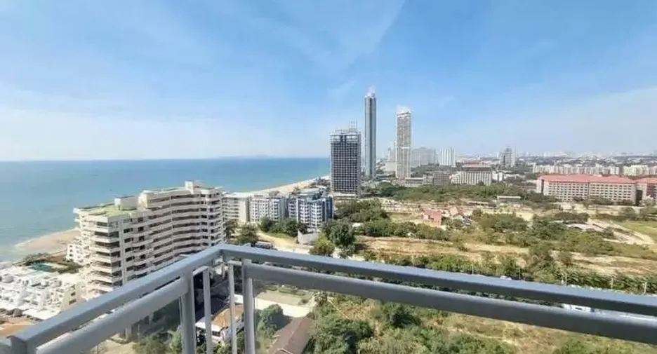 For sale 2 bedrooms condo in Jomtien, Pattaya