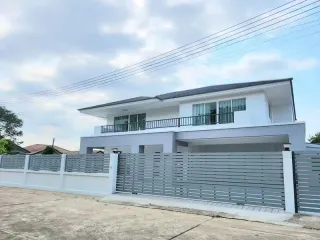 出售 4 卧室 独立屋 在 Bang Sare, 芭提雅