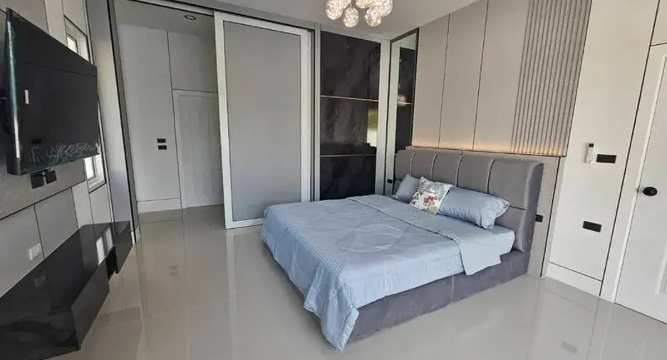 For sale 3 bedrooms villa in Huay Yai, Pattaya