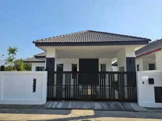 For sale 3 bedrooms villa in Bang Lamung, Chonburi