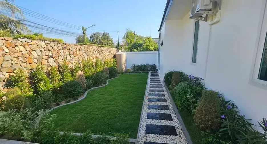 For sale 3 bedrooms villa in Huay Yai, Pattaya