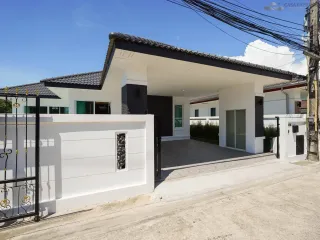 出售 3 卧室 别墅 在 Bang Lamung, Chon Buri
