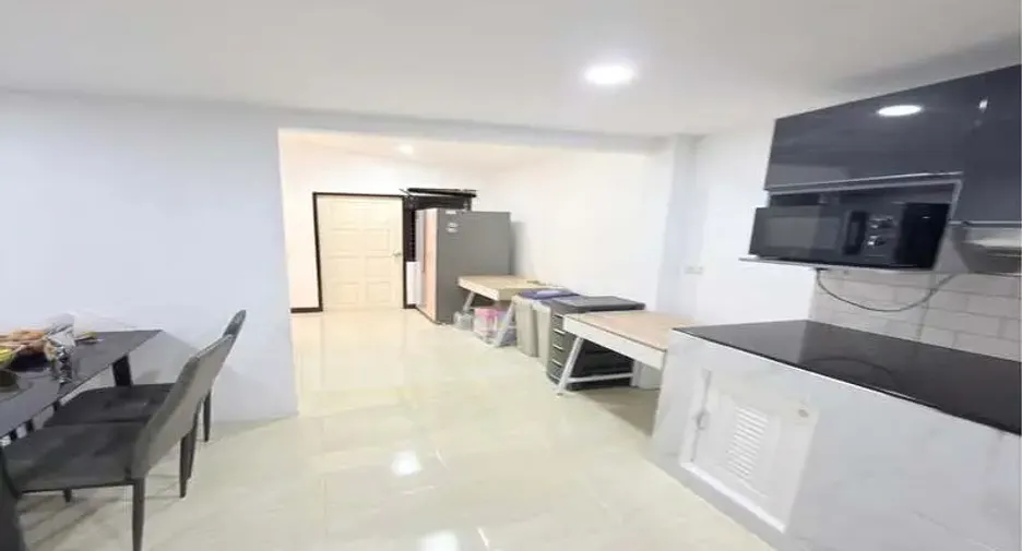 For sale 2 bedrooms villa in East Pattaya, Pattaya