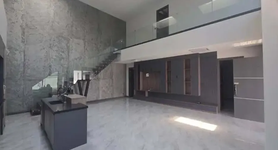 For sale 7 bedrooms villa in East Pattaya, Pattaya