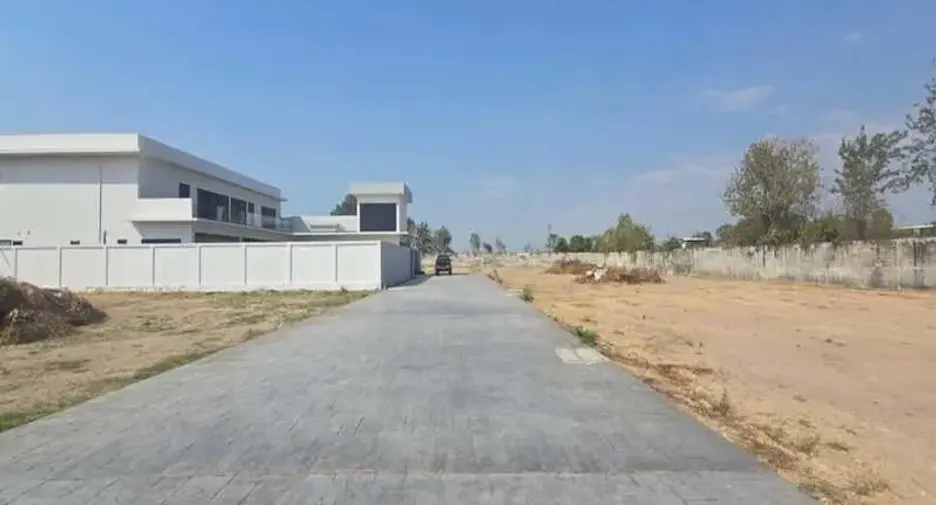 For sale 7 bedrooms villa in East Pattaya, Pattaya