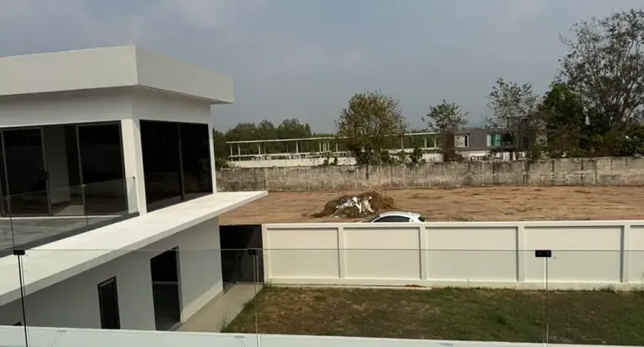 For sale 7 bedrooms villa in East Pattaya, Pattaya