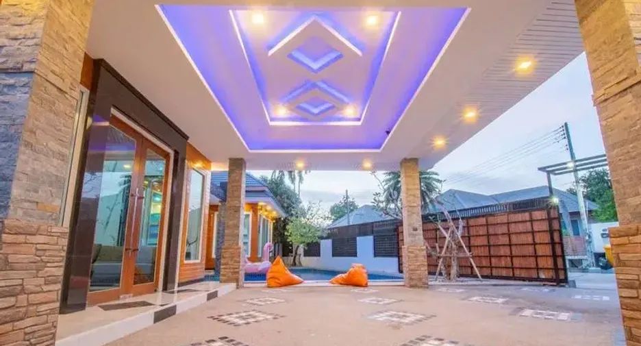 Villa zum Kauf mit 4 Zimmer in Huay Yai, Pattaya