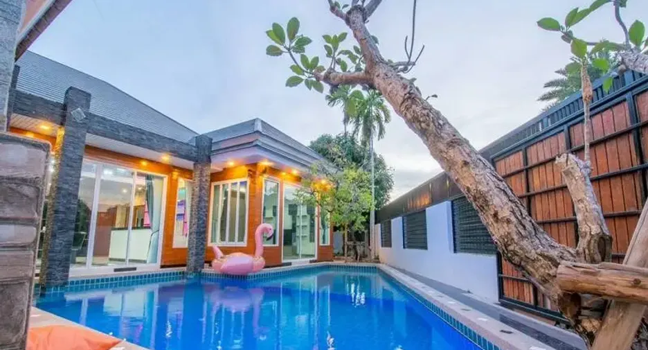 Villa zum Kauf mit 4 Zimmer in Huay Yai, Pattaya