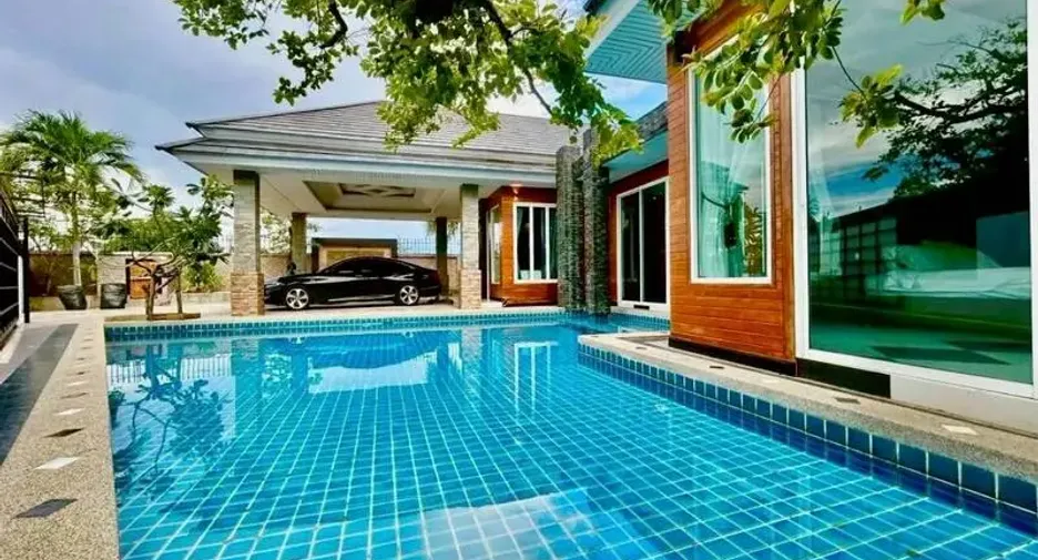 Villa zum Kauf mit 4 Zimmer in Huay Yai, Pattaya