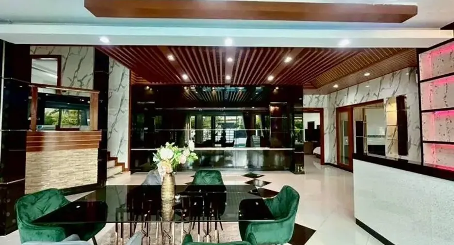 Villa zum Kauf mit 4 Zimmer in Huay Yai, Pattaya