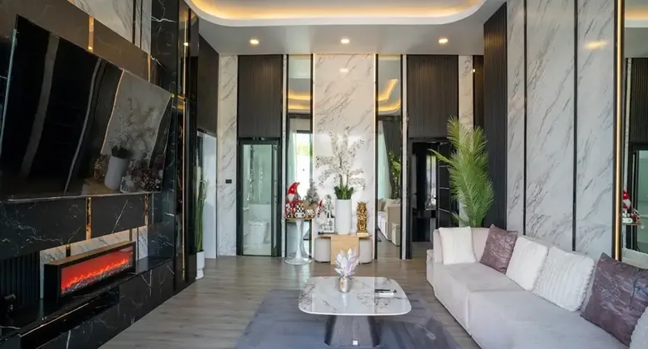 For sale 4 bedrooms villa in East Pattaya, Pattaya