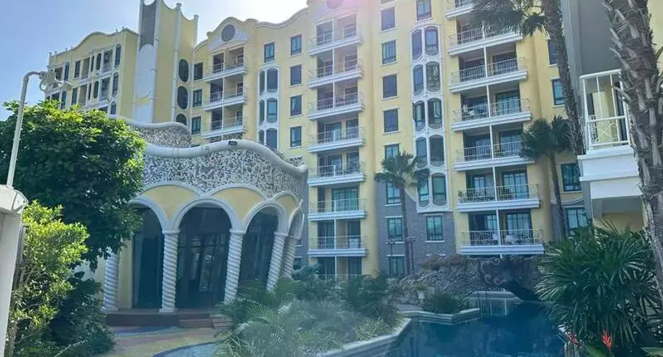For sale 2 bedrooms condo in Jomtien, Pattaya