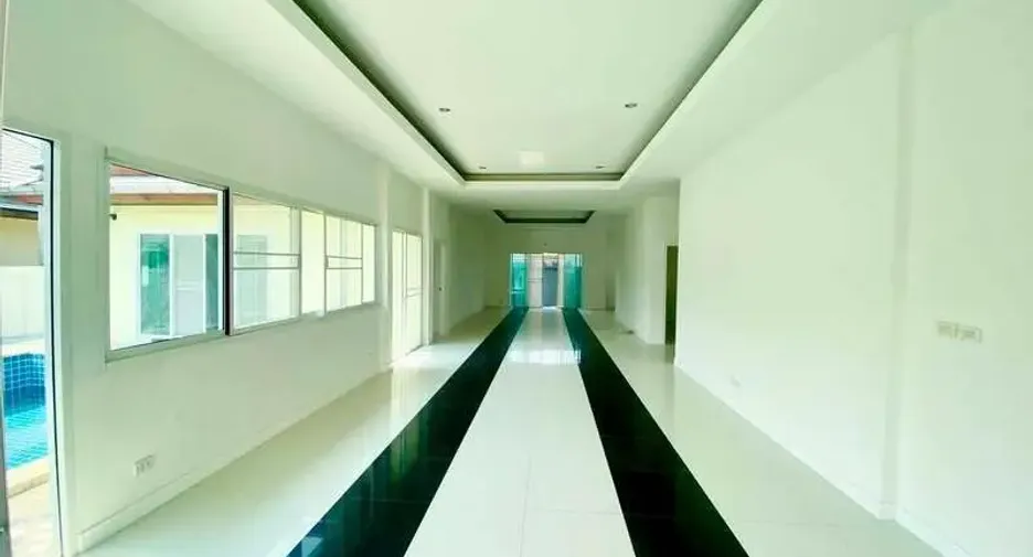 For sale 3 bedrooms villa in Huay Yai, Pattaya