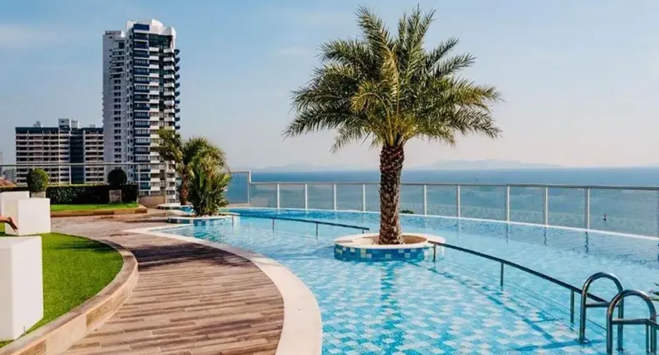 For rent studio condo in Pratumnak, Pattaya