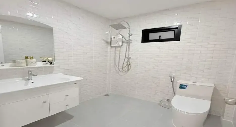 For sale 3 bedrooms villa in South Pattaya, Pattaya