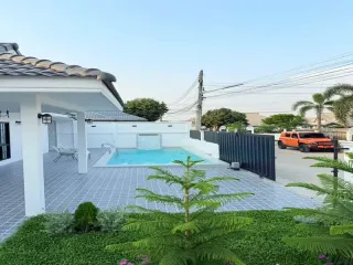 For sale 3 bedrooms villa in Bang Lamung, Chonburi