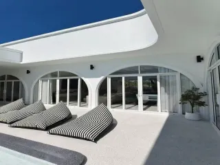 For sale 5 bedrooms house in Na Jomtien, Pattaya