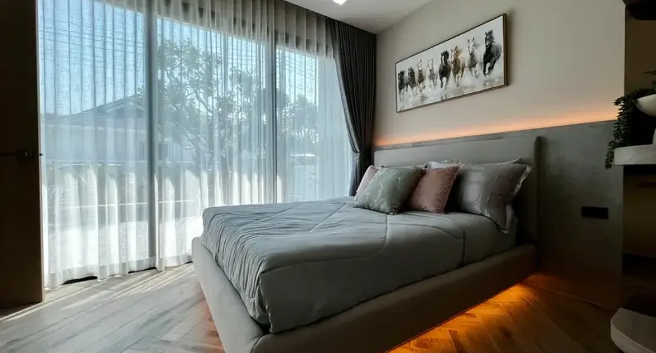 For sale 5 bedrooms villa in East Pattaya, Pattaya
