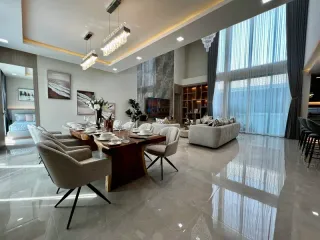 For sale 5 ベッドルーム villa in Bang Lamung, Chonburi