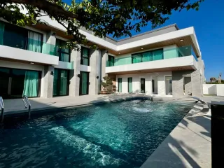 For sale 5 ベッドルーム villa in Bang Lamung, Chonburi