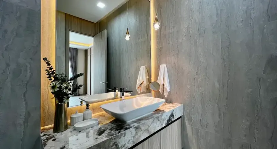 For sale 5 bedrooms villa in East Pattaya, Pattaya