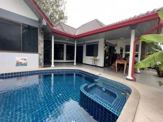 For sale 4 bedrooms villa in Bang Lamung, Chonburi