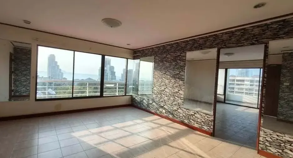 Wohnung zum Kauf mit 2 Zimmer in Pratumnak, Pattaya