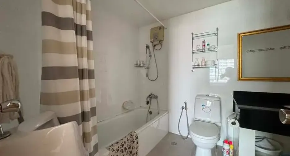 For sale 2 ベッドルーム condo in Pratumnak, Pattaya