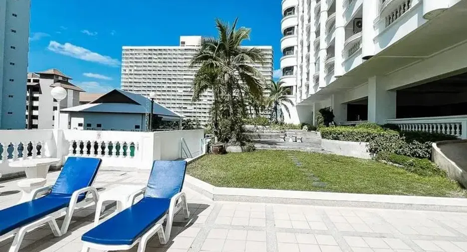 For sale 2 ベッドルーム condo in Pratumnak, Pattaya