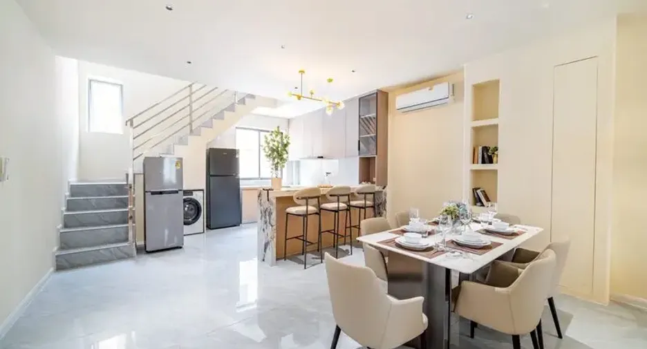 For sale 6 bedrooms villa in Bang Lamung, Chonburi