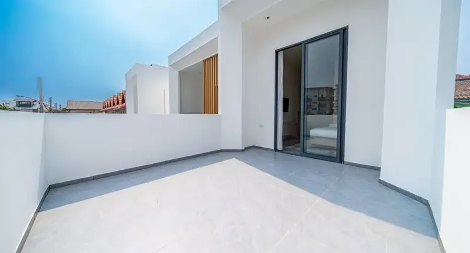 For sale 6 bedrooms villa in Bang Lamung, Chonburi
