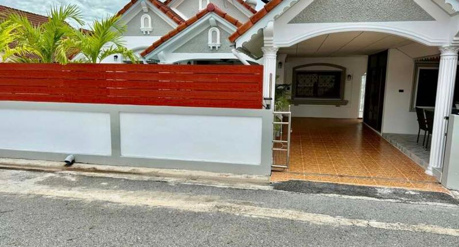 For sale 4 bedrooms villa in East Pattaya, Pattaya