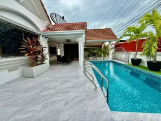 For sale 4 bedrooms villa in Bang Lamung, Chonburi