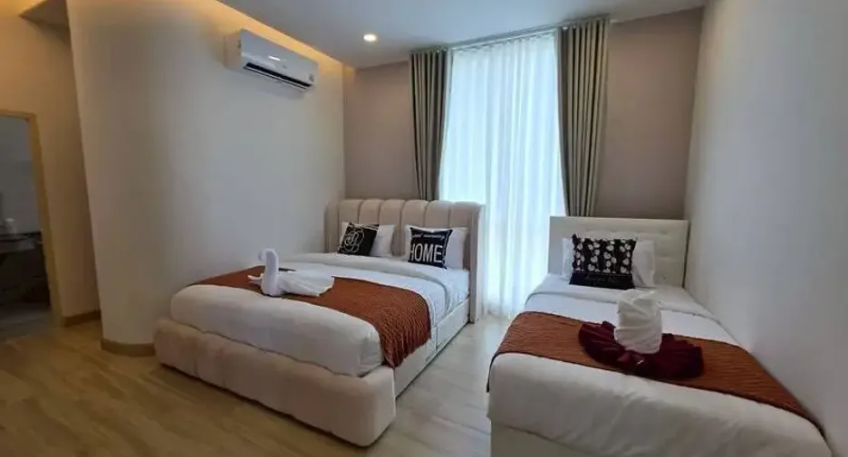 For sale 5 bedrooms villa in Jomtien, Pattaya