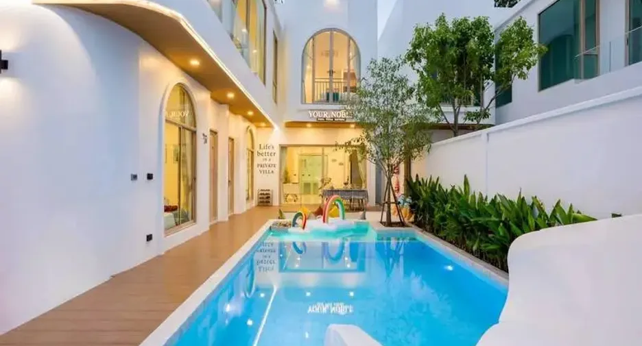 For sale 5 bedrooms villa in Jomtien, Pattaya