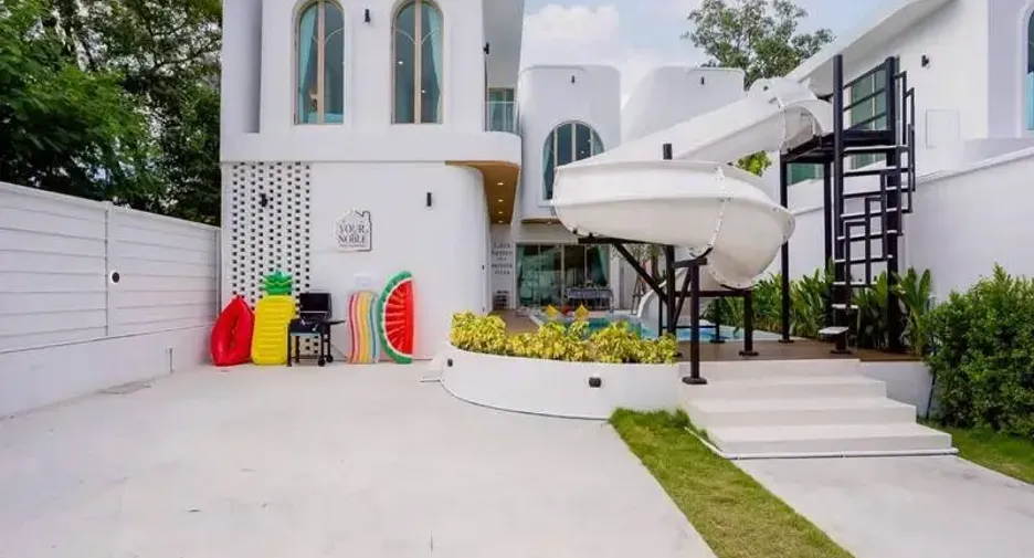 For sale 5 bedrooms villa in Jomtien, Pattaya