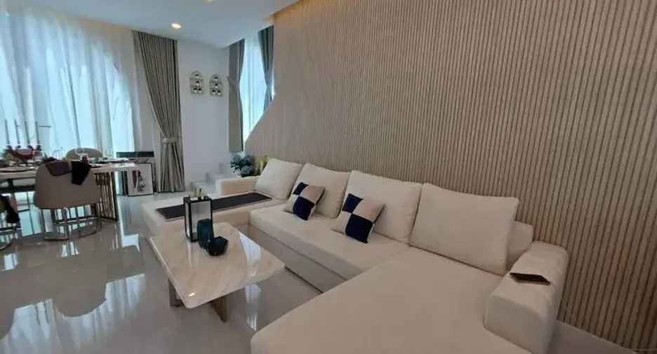 For sale 5 bedrooms villa in Jomtien, Pattaya
