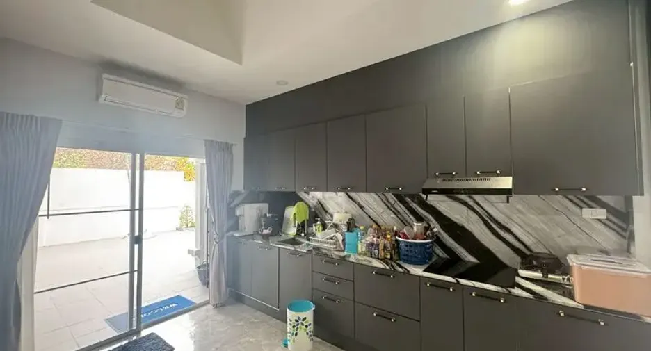 For sale 4 ベッドルーム villa in East Pattaya, Pattaya