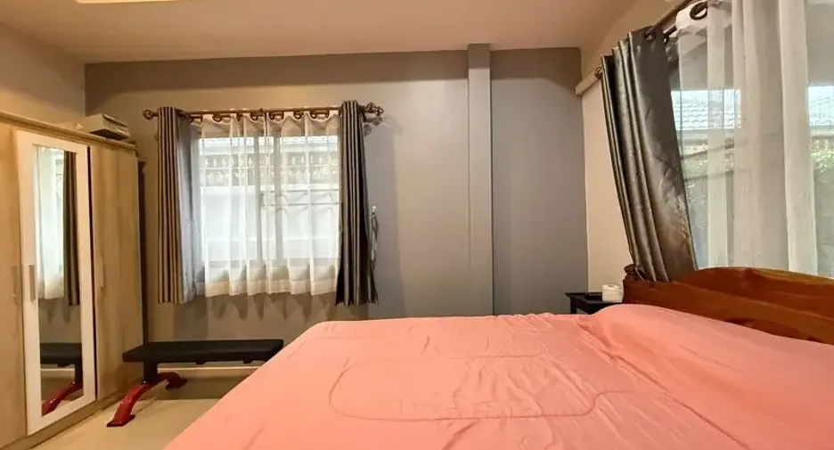 For sale 3 bedrooms villa in Jomtien, Pattaya