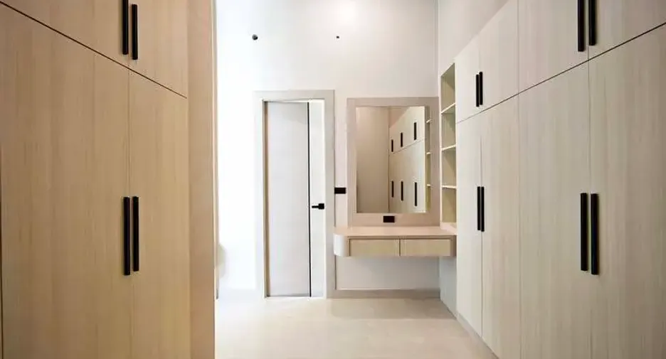 For sale 4 bedrooms villa in East Pattaya, Pattaya
