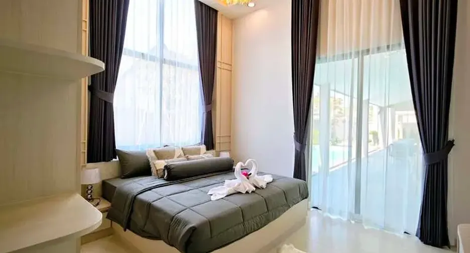 For sale 4 bedrooms villa in East Pattaya, Pattaya