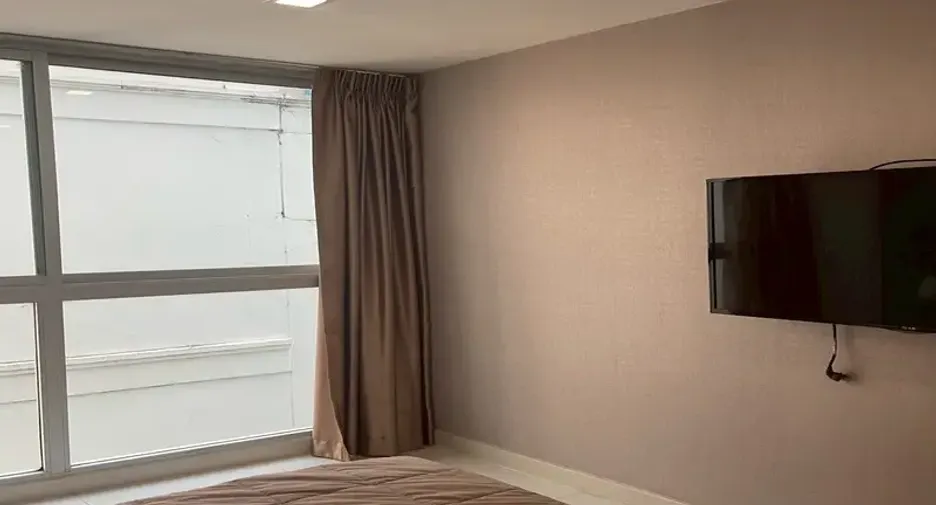 For rent 2 bedrooms condo in Pratumnak, Pattaya
