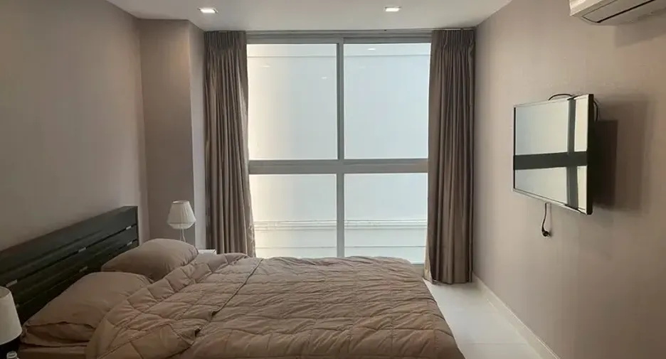 For rent 2 bedrooms condo in Pratumnak, Pattaya