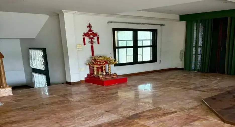 For rent 3 bedrooms villa in Bang Lamung, Chonburi
