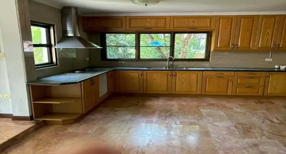 For rent 3 bedrooms villa in Bang Lamung, Chonburi