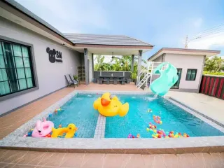 For sale 3 bedrooms villa in Bang Lamung, Chonburi