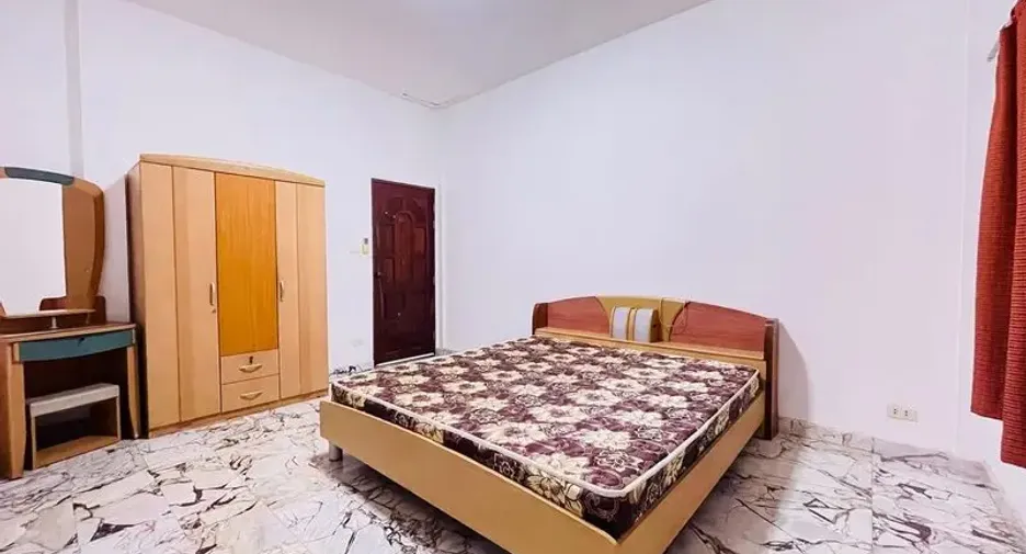 For sale 2 bedrooms villa in East Pattaya, Pattaya